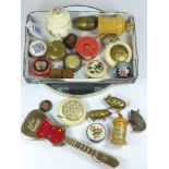 QUANTITY OF TAPE MEASURES INCLUDING VINTAGE