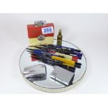A NOVELTY PLAYERS NAVY CUT GOLD LEAF RONSON LIGHTER, TOGETHER WITH 2 OTHER RONSON LIGHTERS AND A