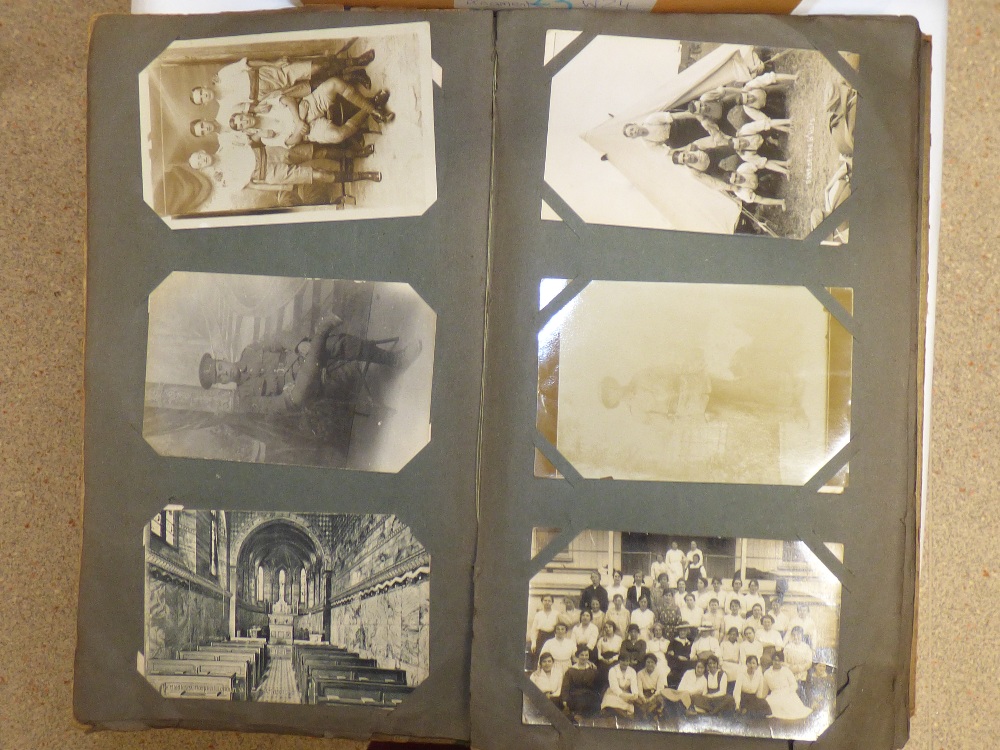 POSTCARD ALBUM AND A QUANTITY OF LOOSE POSTCARDS - Image 6 of 6