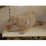 STEIFF MOLLY PIG 0361/45 (45 CM / 18 INCHES IN LENGTH) WITH STUD TO EAR AND YELLOW TAG. MADE IN
