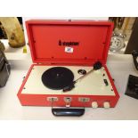 A STEEPLETONE SRP025 2 SPEED (45 / 33 1/3) PORTABLE RECORD PLAYER WITH DETACHABLE SPEAKER