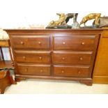 A LARGE MODERN CHEST OF 6 DRAWERS, 132 CM WIDE X 88 CM TALL