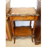 A VICTORIAN WALNUT WORK TABLE, THE LID WITH INLAID MARQUETRY DETAILING OF FLOWERS & DRAGONFLIES,