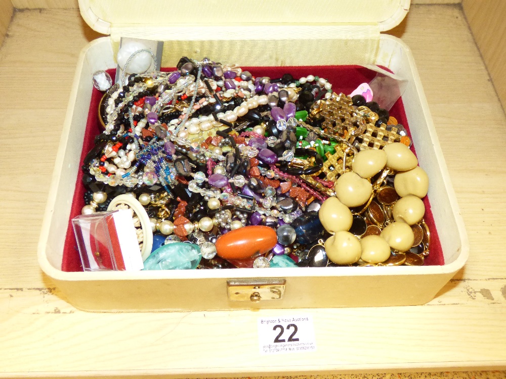 JEWELLERY BOX WITH COSTUME JEWELLERY