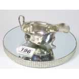 A SILVER GRAVY BOAT, SHEFFIELD 1964/67, MADE BY EV, WEIGHT 113g