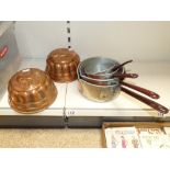 SET OF 4 PANS AND 2 COPPER MOULDS