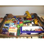 A MIXED COLLECTION OF DIECAST MODEL VEHICLES INCLUDING BOXED MATCHBOX, CORGI AND HOT WHEELS