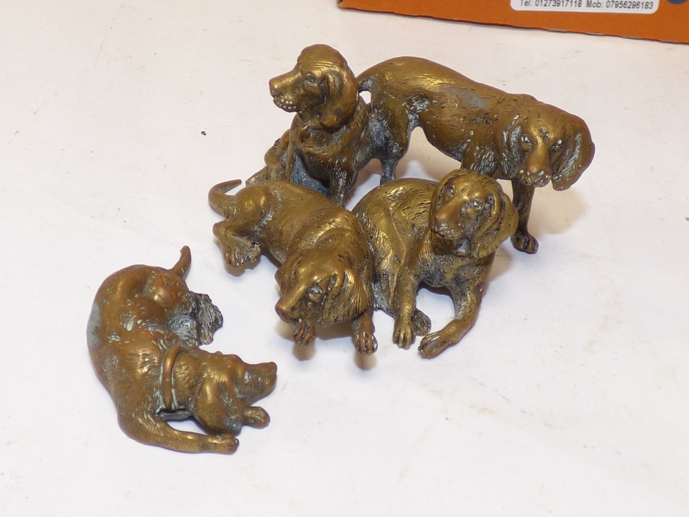 BRASS ITEMS INCLUDING CANDLE STICKS, A HEN & CHICK GROUP AND A GROUP OF HUNTING DOGS - Image 3 of 3