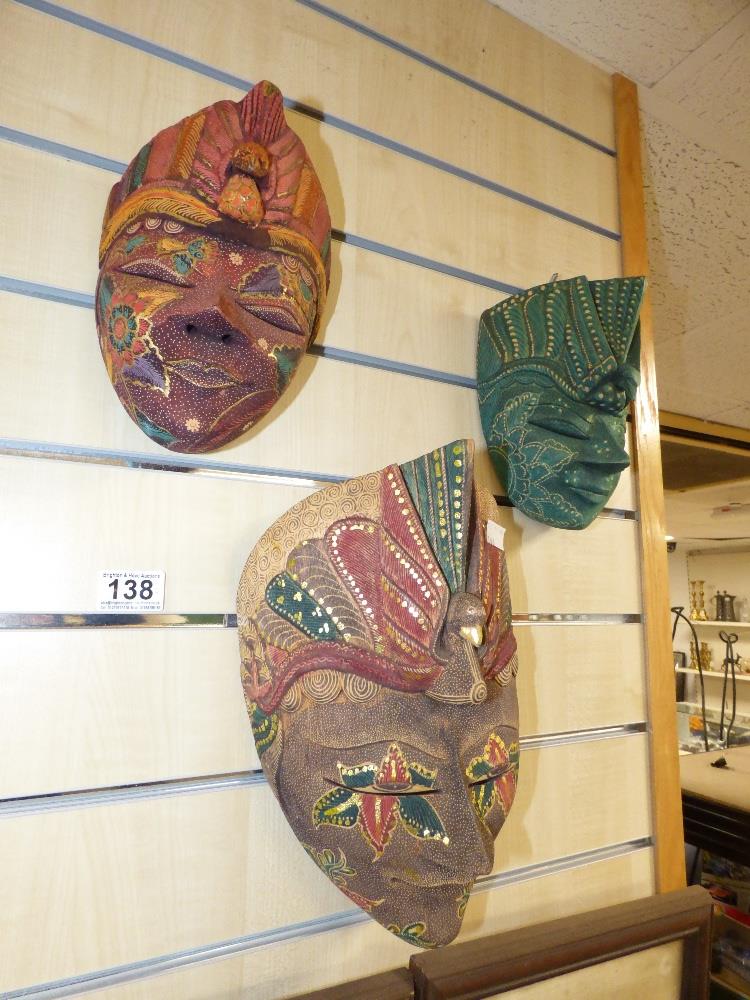 3 X WALL HANGING ASIAN ORNATE PAINTED WOODEN MASKS - Image 2 of 3
