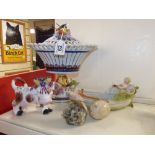 A PORCELAIN CENTREPIECE AND A CREAMIC BOAT VASE WITH 3 OTHER ITEMS