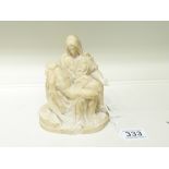 A LATE 19TH CENTURY PARIAN WARE FIGURE OF A WOMAN AND A DYING MAN (15 CM) - POSSIBLY A DEPICTION