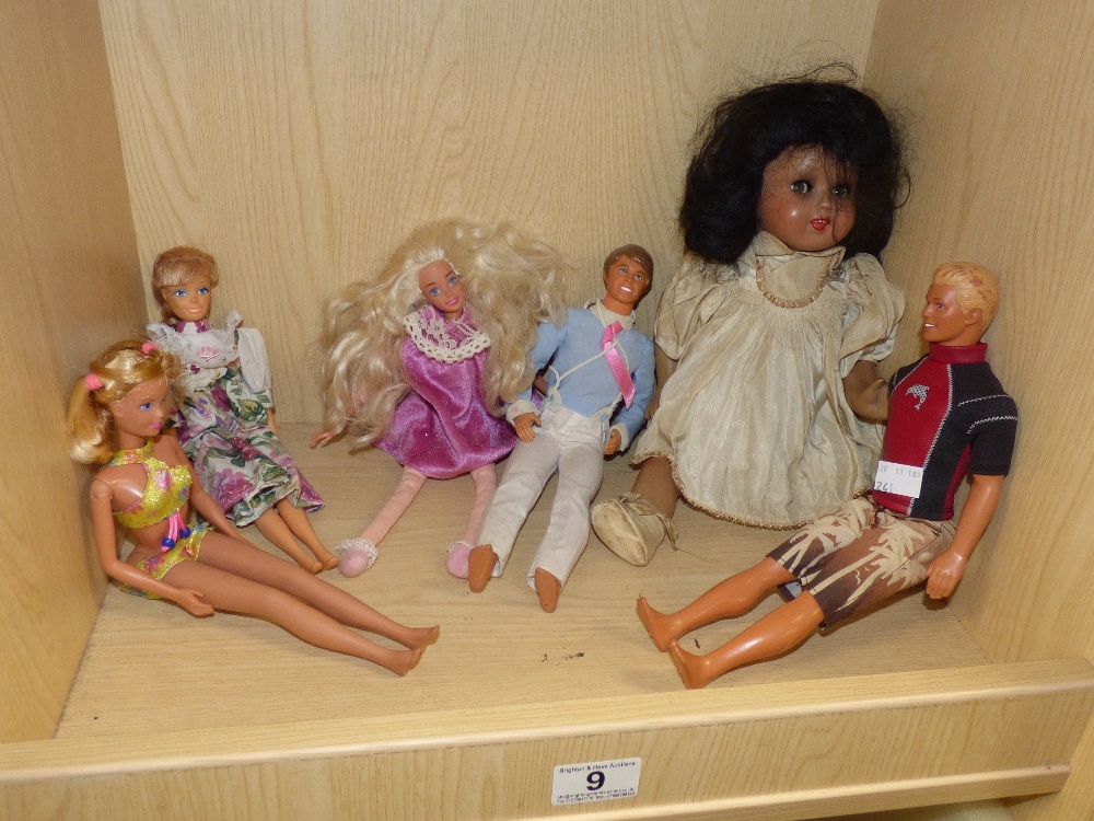 SINDY AND OTHER DOLLS X 6