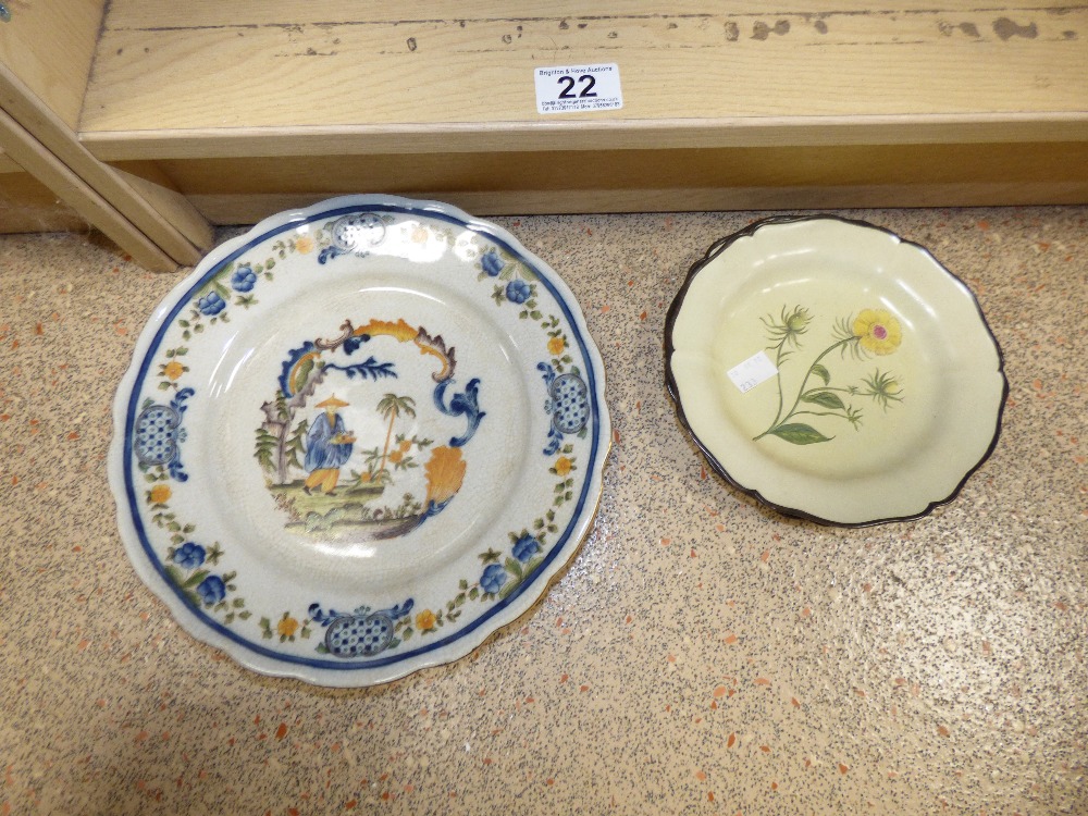 TEN 20TH CENTURY CERAMIC PLATES WITH ORIENTAL AND FLORAL SCENES - Image 3 of 6