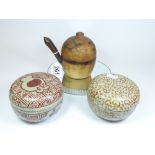 THREE ORIENTAL CERAMIC LIDDED BOWLS, ONE WITH HANDLE, ANOTHER WITH A CHARACTER MARK TO BASE. TALLEST