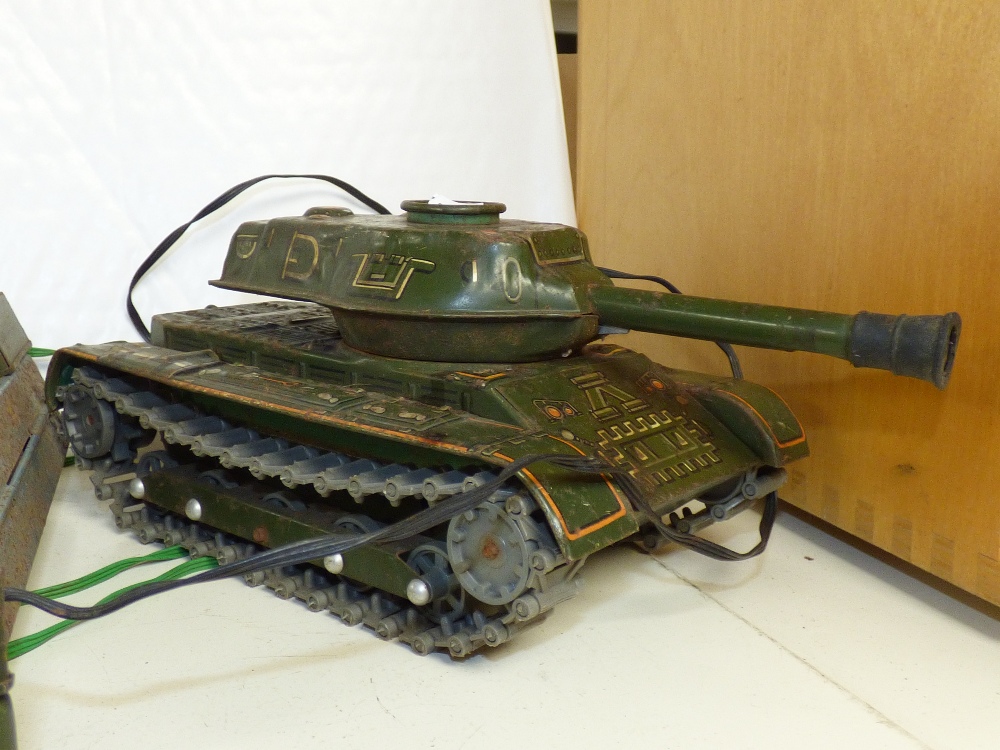 TWO TINPLATE REMOTE CONTROL TOY TANKS - Image 4 of 5