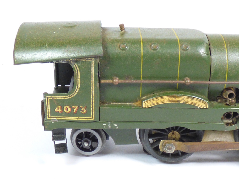 HORNBY CAERPHILLY CASTLE LOCO AND TENDER, O GAUGE, ELECTRIC MOTOR. A/F UNTESTED - Image 4 of 18