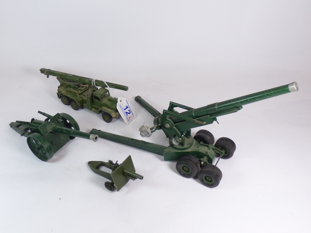 4 MILITARY DIECAST CANNON / FIELD GUNS INC MECCANO & BRITAINS