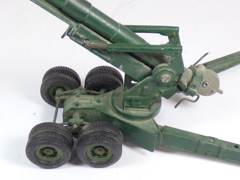 4 MILITARY DIECAST CANNON / FIELD GUNS INC MECCANO & BRITAINS - Image 13 of 15