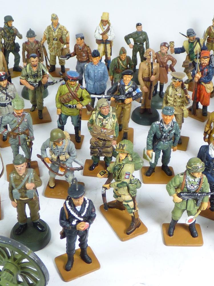 A LARGE COLLECTION OF DEL PRADO FIGURES - MILITARY - Image 3 of 9