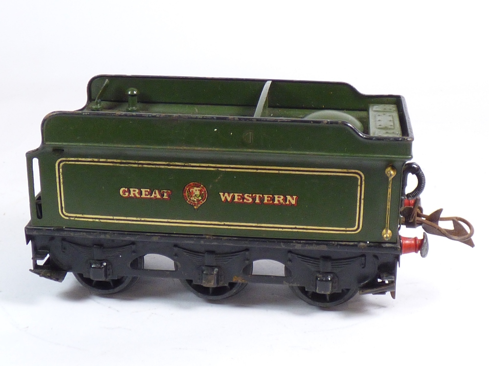 HORNBY CAERPHILLY CASTLE LOCO AND TENDER, O GAUGE, ELECTRIC MOTOR. A/F UNTESTED - Image 15 of 18