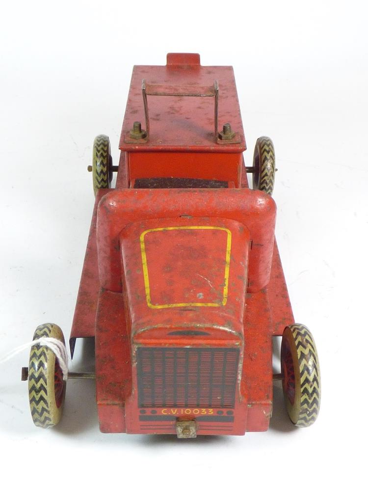 TIN PLATE FIRE ENGINE WITH DETACHABLE LADDER, CLOCKWORK MOTOR, CHAD VALLEY. A/F - Image 3 of 8