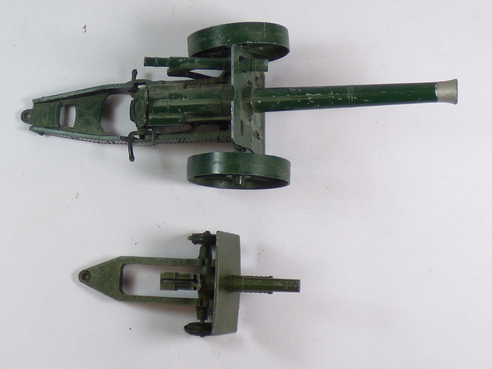 4 MILITARY DIECAST CANNON / FIELD GUNS INC MECCANO & BRITAINS - Image 7 of 15