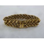 18ct yellow gold fancy link bracelet, approx total weight 38.1g