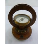 Griffin and Mattlock a Victorian mahogany cased compass