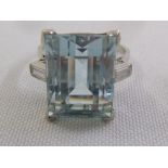 Platinum, aquamarine and diamond Art Deco ring, aquamarine approx 5ct, diamond baguettes on