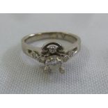 18ct white gold and diamond ring, approx total weight 3.6g