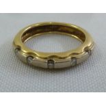 18ct two colour gold and diamond five stone ring, approx total weight 5.0g