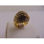 18ct yellow gold diamond dress ring, approx total weight 13.1g