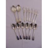 A quantity of Georgian and modern silver fiddle pattern flatware (14)