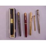 A quantity of fountain pens and propelling pencils to include Parker and Wahl (6)