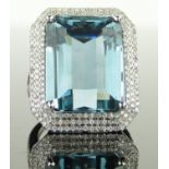 A large 14ct white gold aquamarine