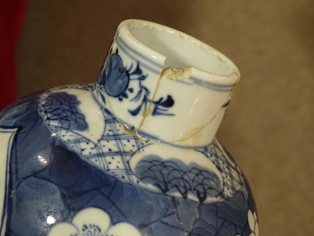 3 Chinese blue and white porcelain vases and a por - Image 15 of 18