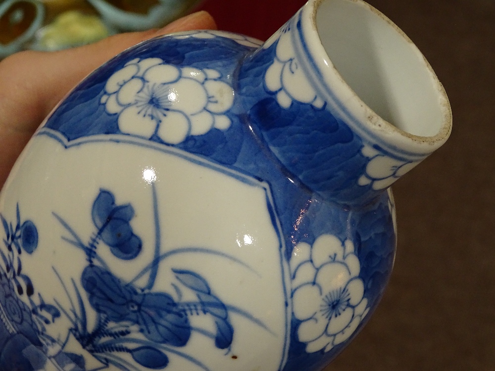 3 Chinese blue and white porcelain vases and a por - Image 8 of 18