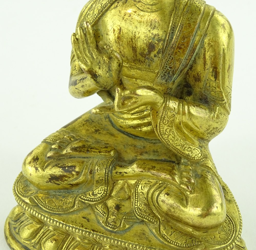 An Oriental gilt bronze seated Buddha, height 15c - Image 5 of 5