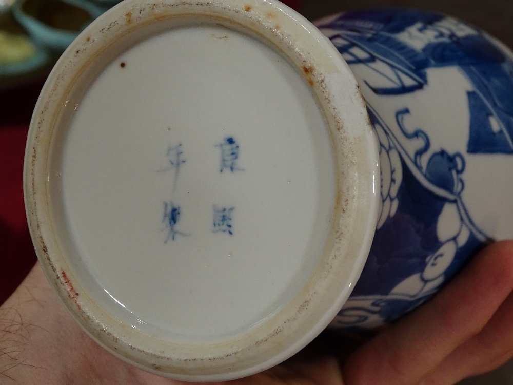 3 Chinese blue and white porcelain vases and a por - Image 14 of 18