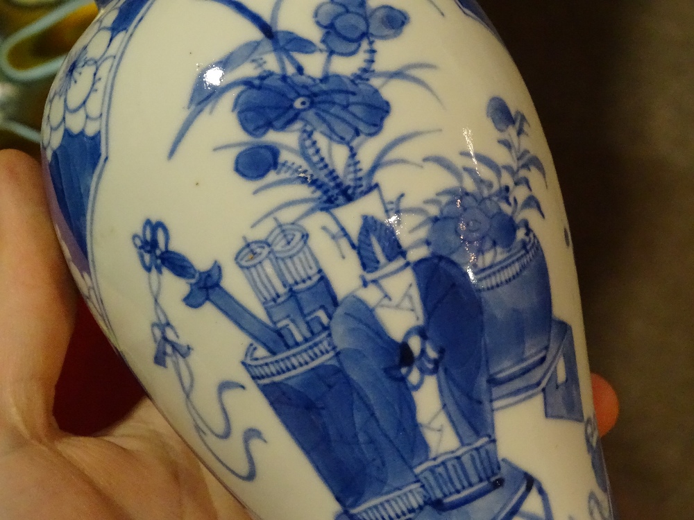 3 Chinese blue and white porcelain vases and a por - Image 9 of 18