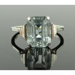 An Art Deco style 9ct gold aquamarine ring, aquama