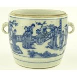 A Chinese blue and white porcelain 2-handled pot,