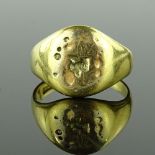 A gent's 18ct gold signet ring, size J, 8g.