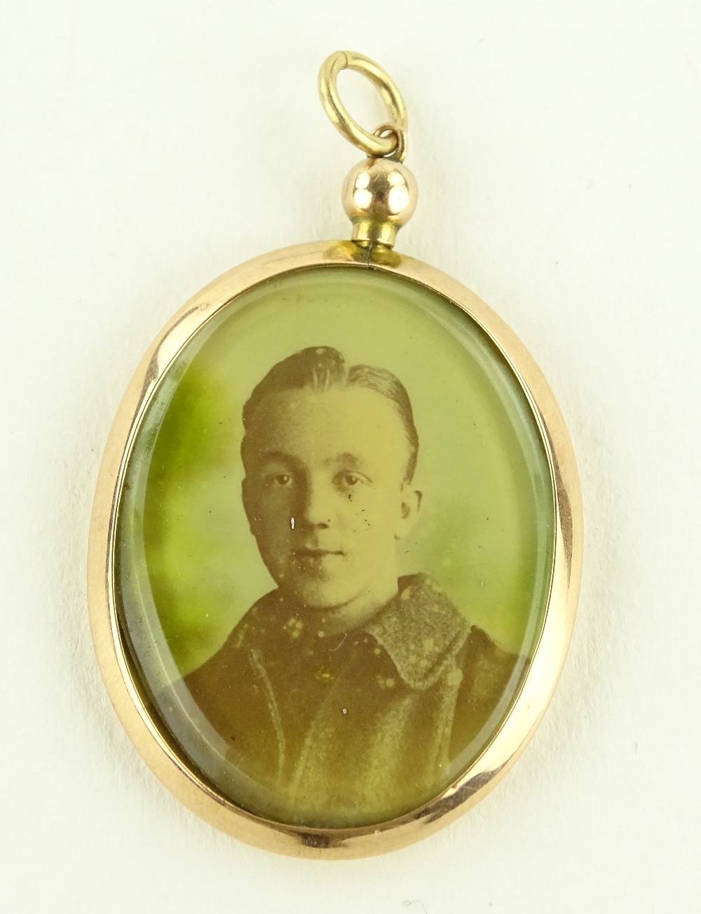 A First War period unmarked gold framed photo lock - Image 2 of 4