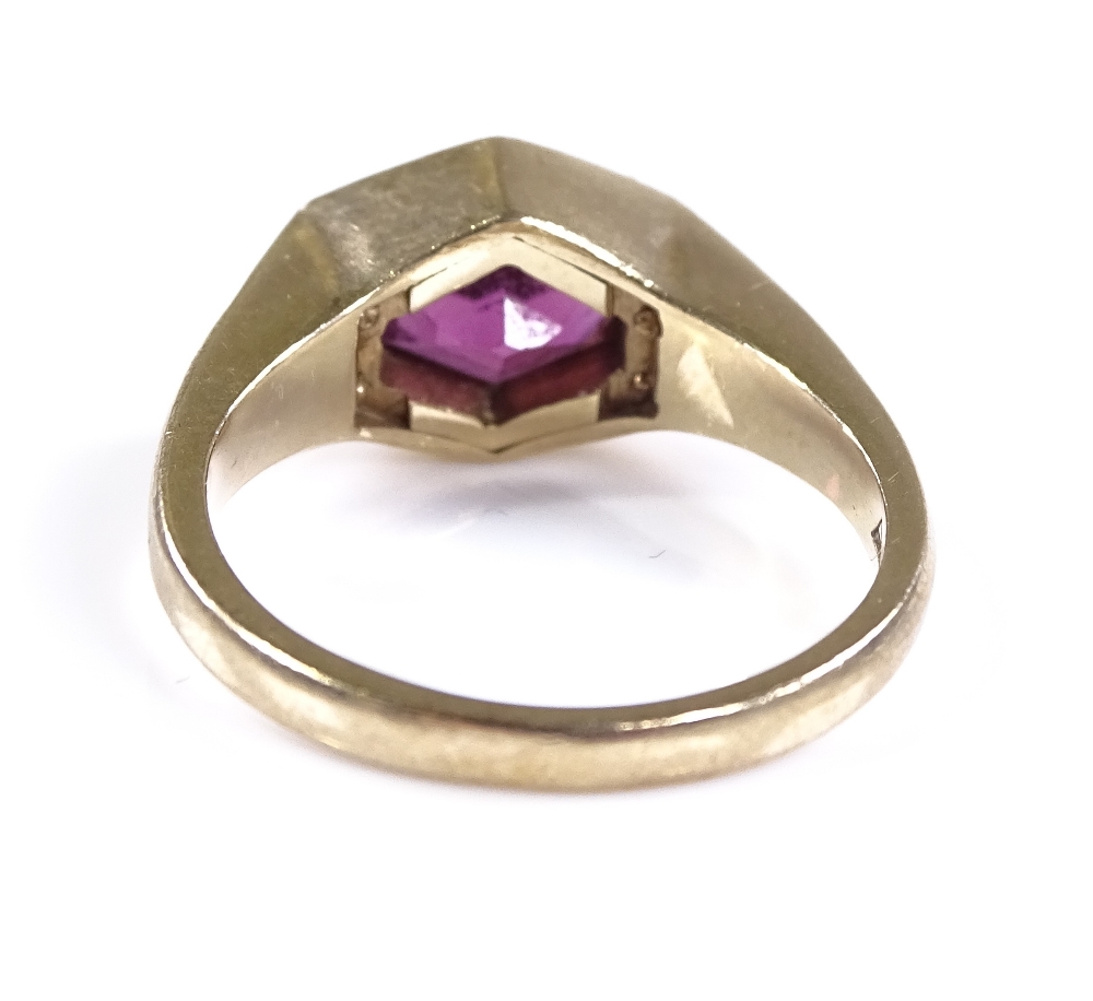 A 9ct gold hexagonal-cut garnet signet ring, setti - Image 2 of 4