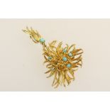 Italian 18ct gold and turquoise natural form 'anemone' pendant, with textured fronds,