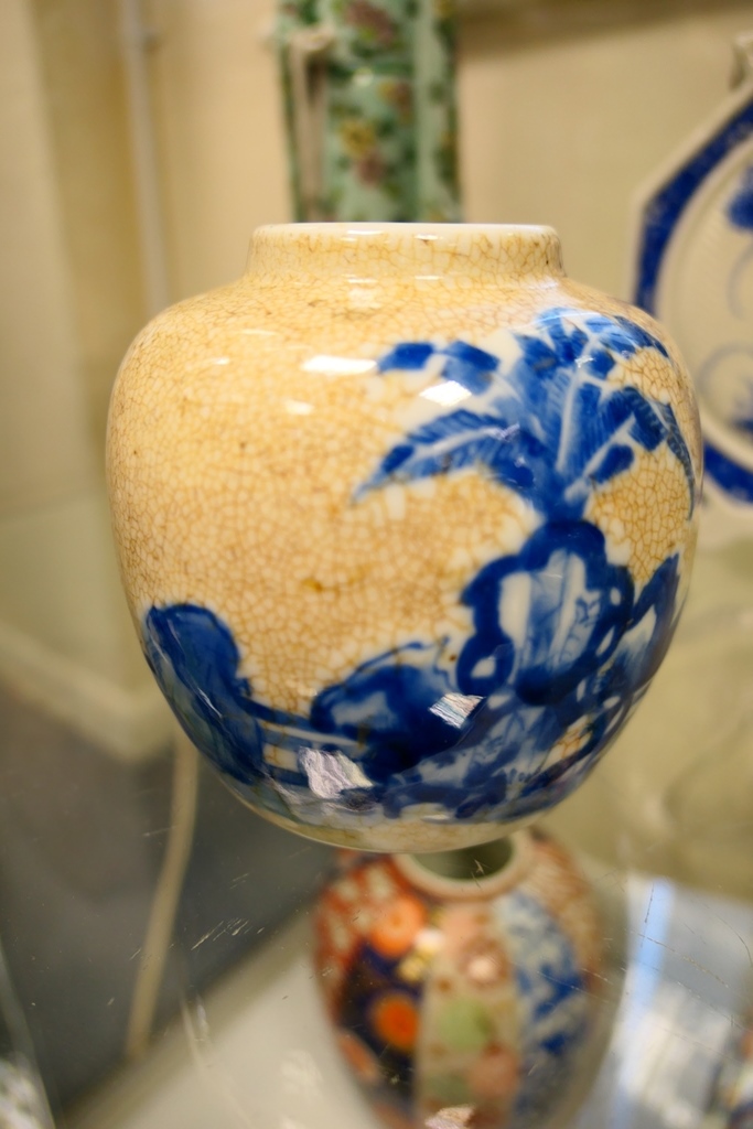 Chinese blue and white crackle glazed ginger jar, late 19th Century, decorated with a figure, - Image 3 of 5