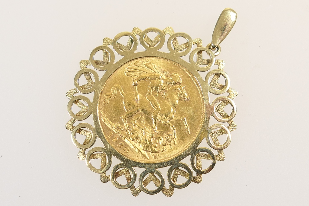 George V sovereign, 1928, Pretoria Mint,