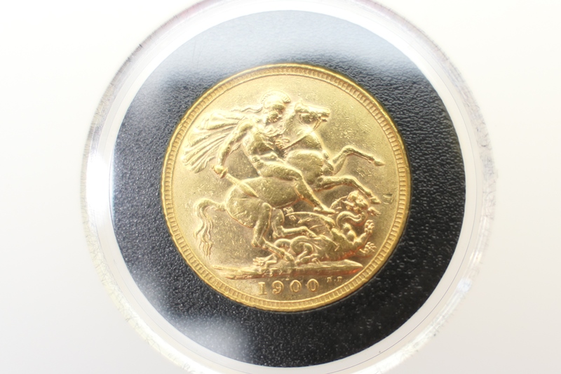 Victorian sovereign, 1900 (VF), weight approx. 7.