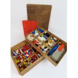 Wooden cased quantity of Lego, the box of circa 1963,